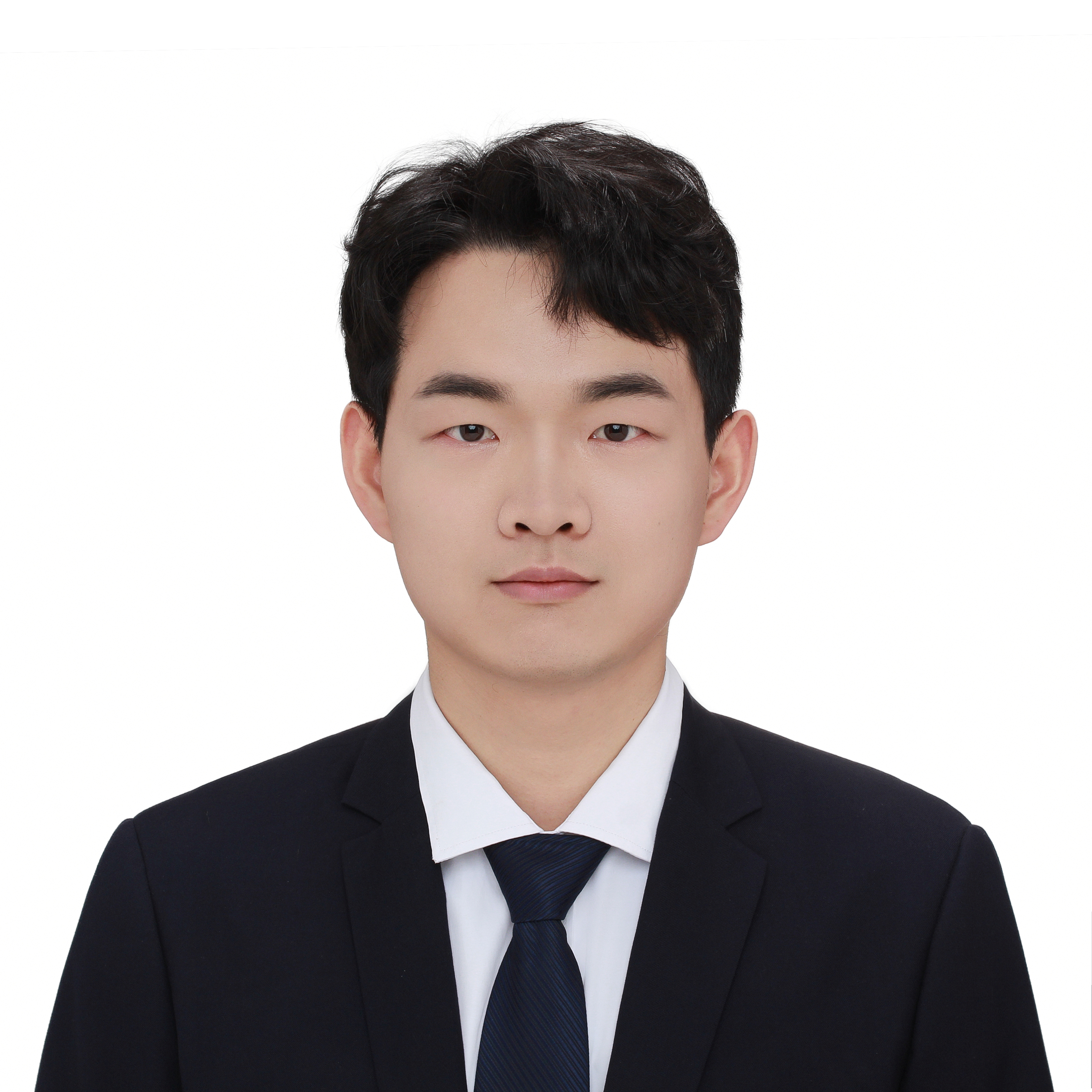 1744267063881386.jpg 101_证件照_证件照-杨溢凡.jpg