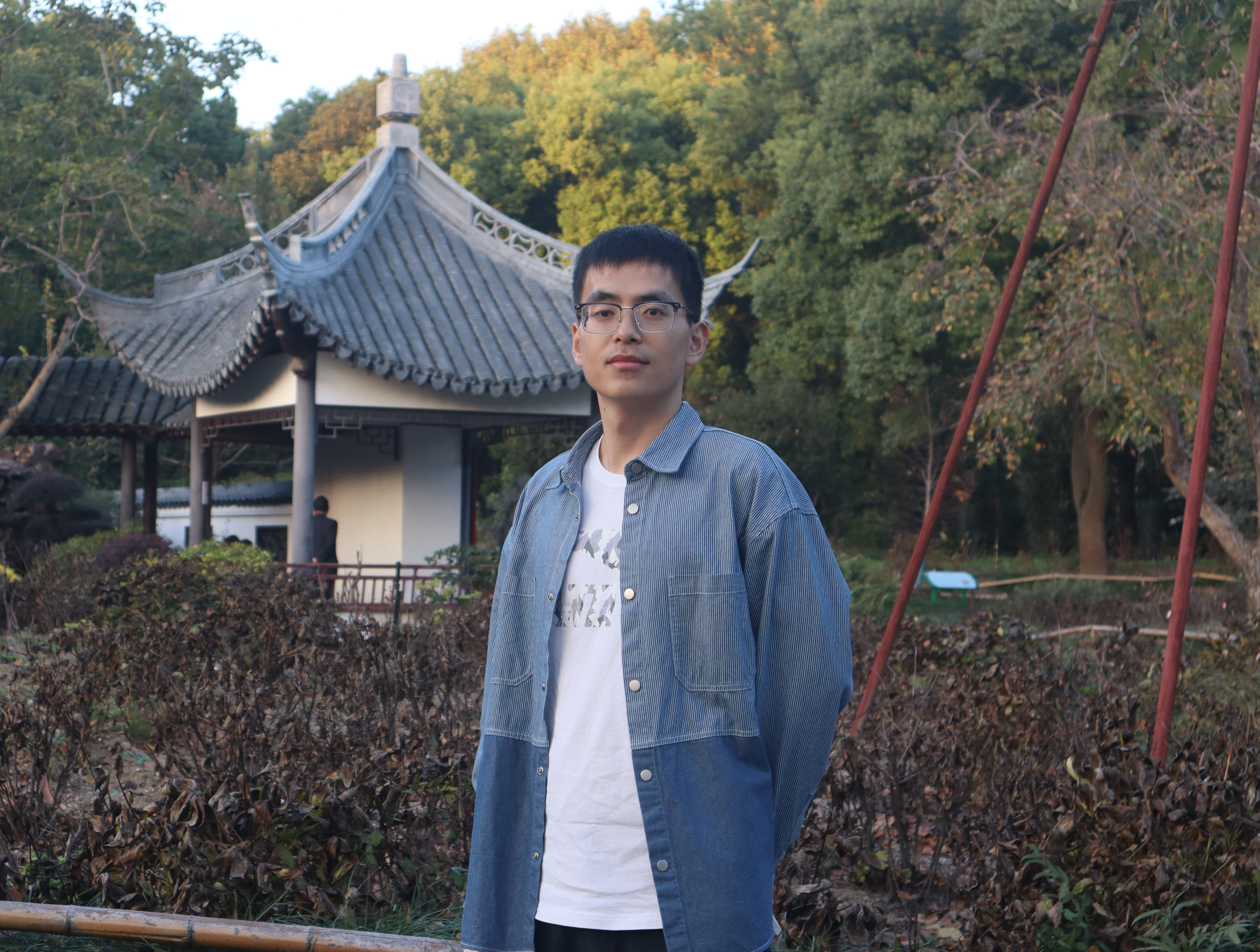 1744271401364464.png 43_其他照片_3 个人生活照.png