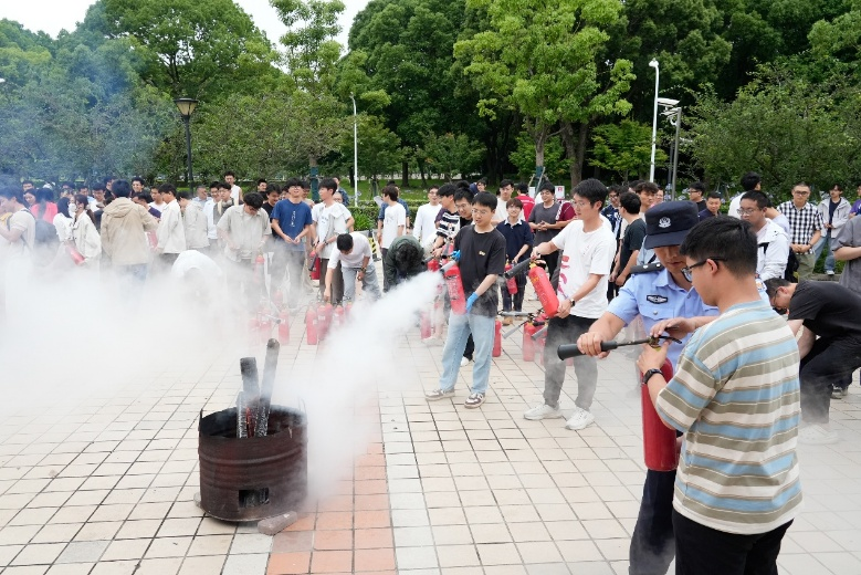 1781686215259610.png 图片1.png