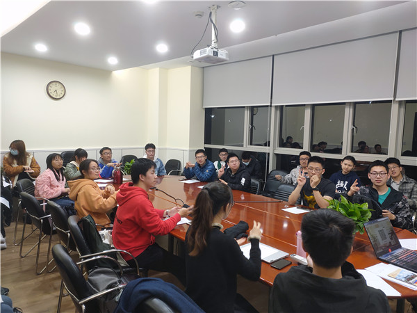 1619072729987608.jpg 3-学习字母与拼音的手语打法.jpg