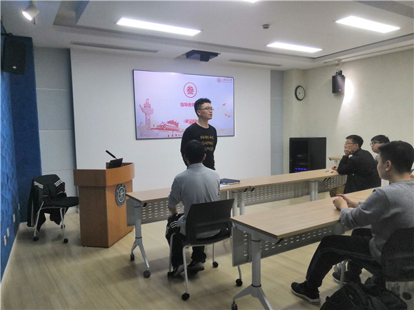 1619680322454459.jpg 3指导教师讲话.jpg