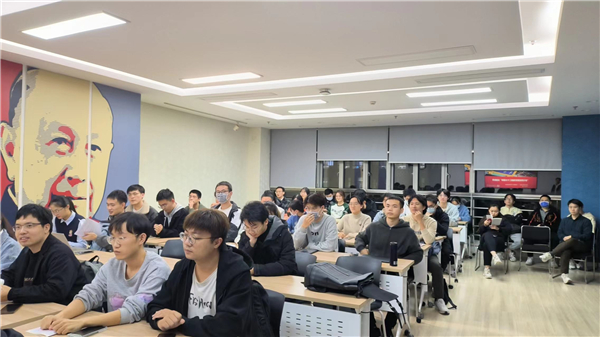 1669709164392217.jpg 图3.与会同志学习习近平总书记重要讲话.jpg
