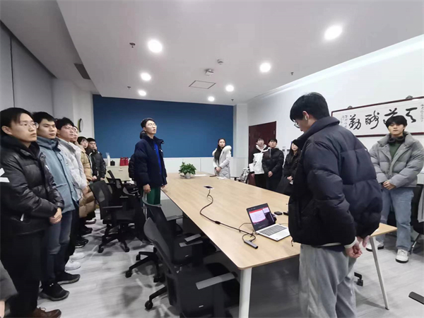 1703156628557763.jpg 图4 支部党员合影.jpg