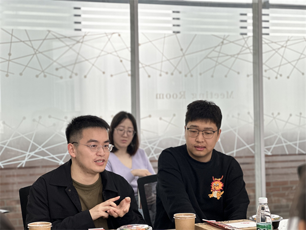 1712578982729646.jpg 图3-钟彬学长发言.jpg