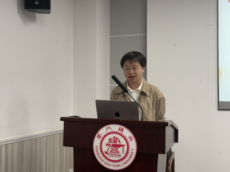 图2+刘延带领学习_resized.jpg