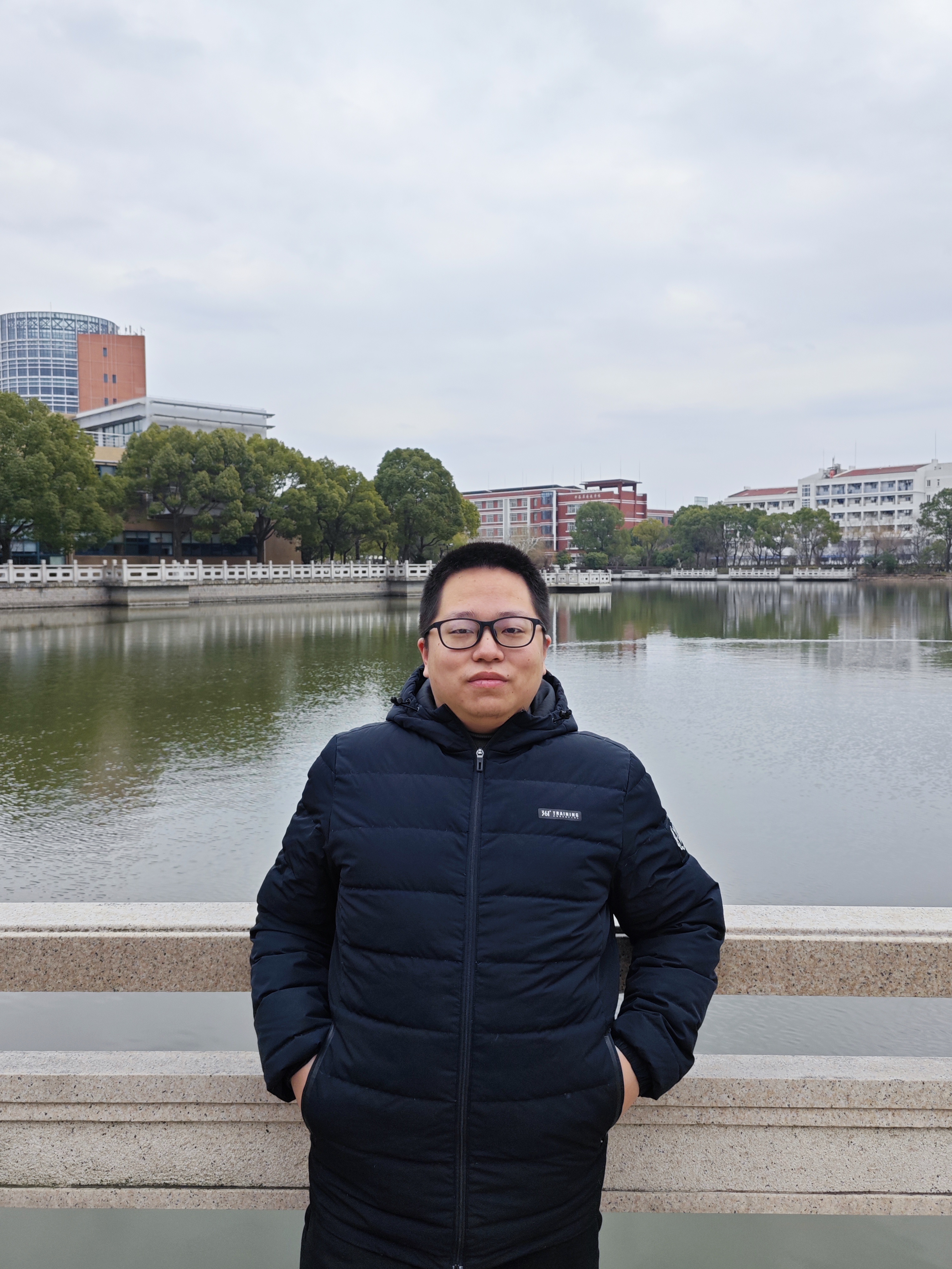 1749005066591163.jpg 106_单人生活照_eb9ca8d4e37e1e42856401000326cd8.jpg
