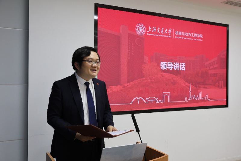 图1 夏唐斌发言_resized.JPG