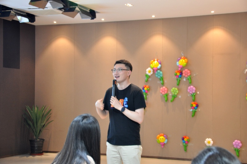 图一 李嘉辉老师致辞_resized.jpg